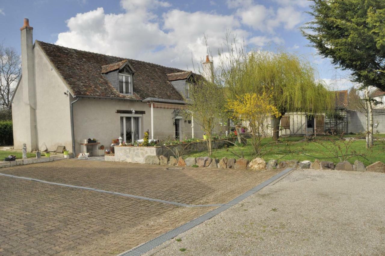 Bed and Breakfast Les Rouches Cormeray Exterior foto