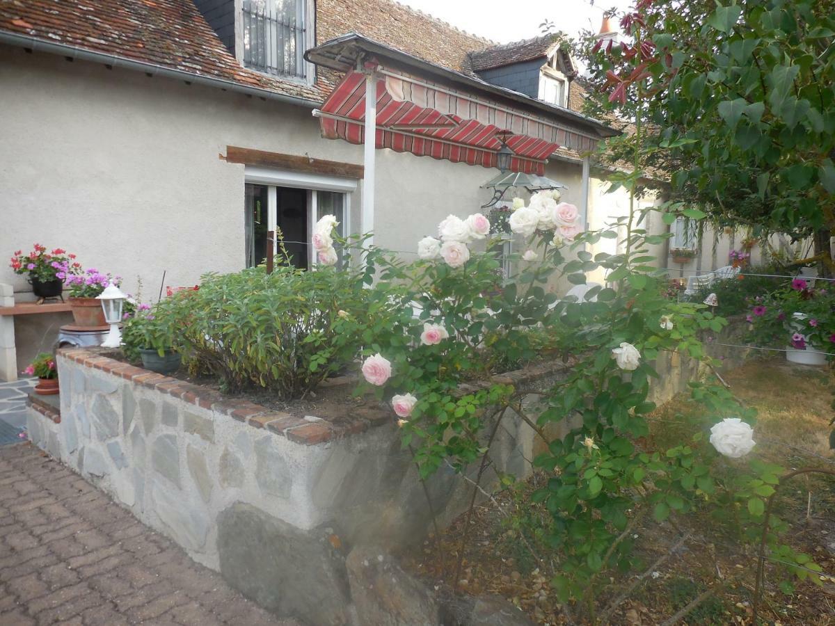 Bed and Breakfast Les Rouches Cormeray Exterior foto