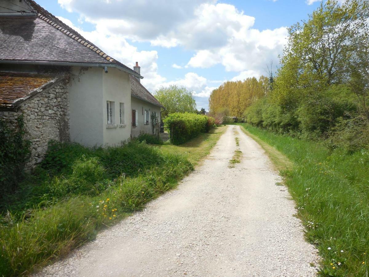 Bed and Breakfast Les Rouches Cormeray Exterior foto