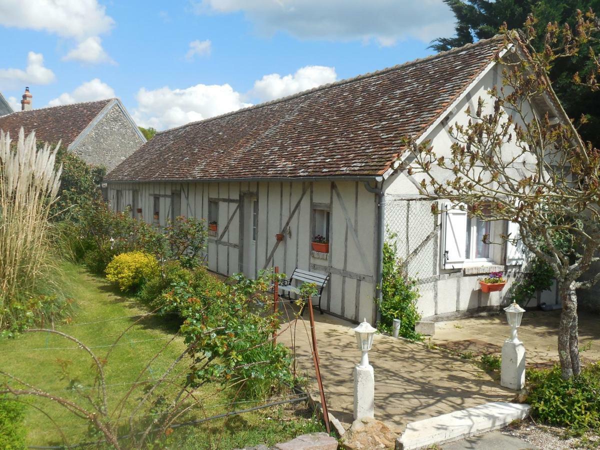 Bed and Breakfast Les Rouches Cormeray Exterior foto