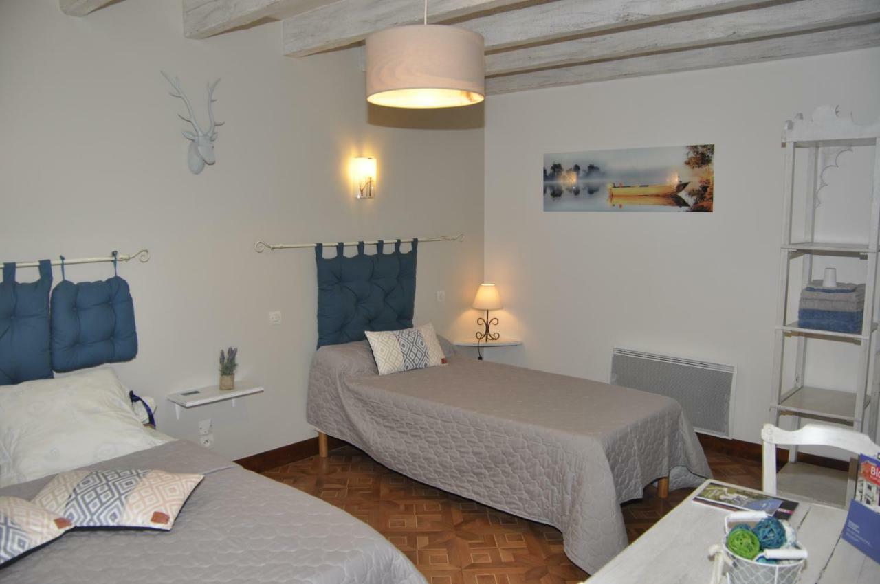 Bed and Breakfast Les Rouches Cormeray Exterior foto